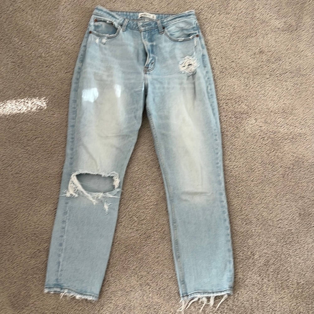 Abercrombie curve love, mom jean